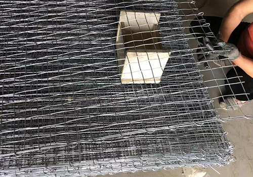 经纬网铰边图片