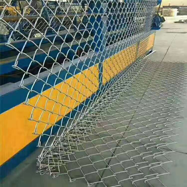 边坡防护内挂网图片